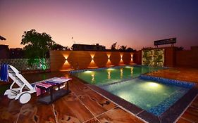 Newly Renovated Majestic Villa By 23 Villastay